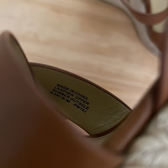 Michael Kors brown leather wedges - Picture 5 of 5